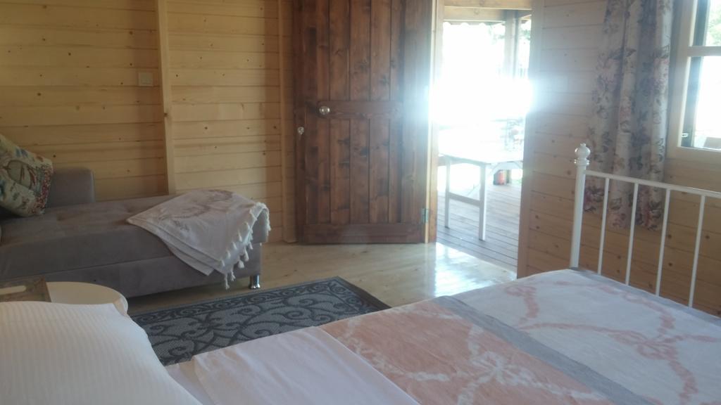 Liberta Guesthouse Seferihisar Room photo